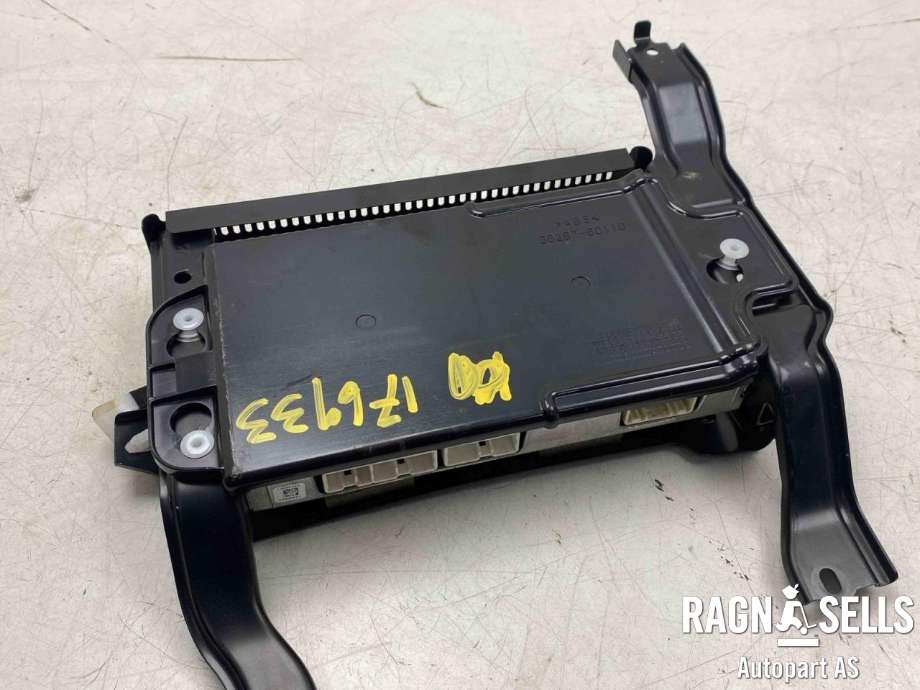 Bilstereo forsterker til Toyota Land Cruiser 150 2014-->> (Fase 2)  (86280-0WB70|)