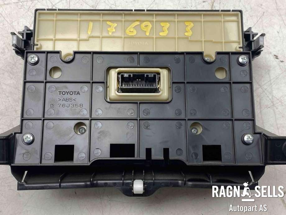 Bryter diverse til Toyota Land Cruiser 150 2014-->> (Fase 2)  (1480|5593660020|)