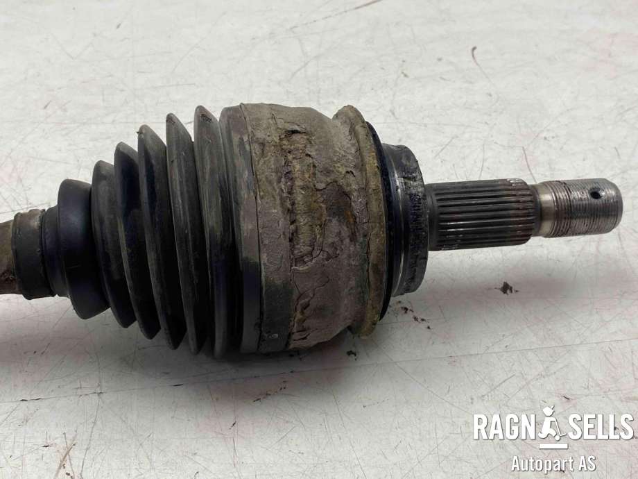 Drivaksel høyre foran, diesel/automat til Toyota Land Cruiser 150 2014-->> (Fase 2)  (4343060082|4343060083|0111GRJ150)