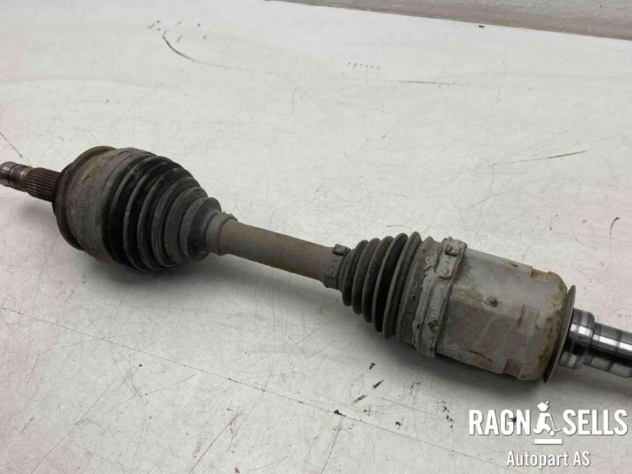 Drivaksel venstre foran, diesel/automat til Toyota Land Cruiser 150, 2014-->> (Fase 2)  (4343060082)