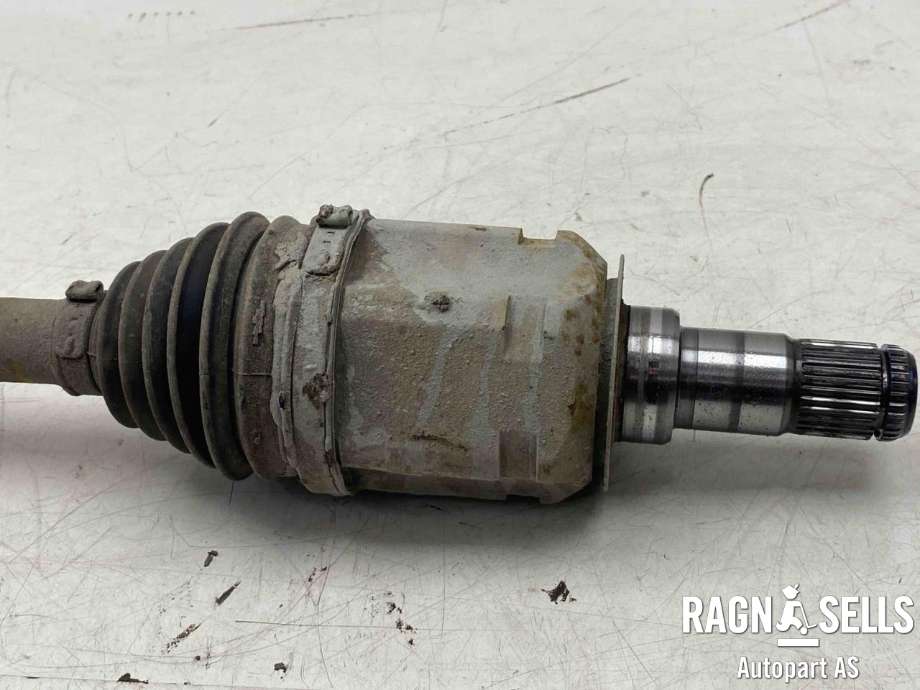 Drivaksel venstre foran, diesel/automat til Toyota Land Cruiser 150 2014-->> (Fase 2)  (4343060082|4343060083|0111GRJ150)