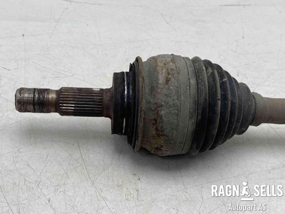 Drivaksel venstre foran, diesel/automat til Toyota Land Cruiser 150 2014-->> (Fase 2)  (4343060082|4343060083|0111GRJ150)