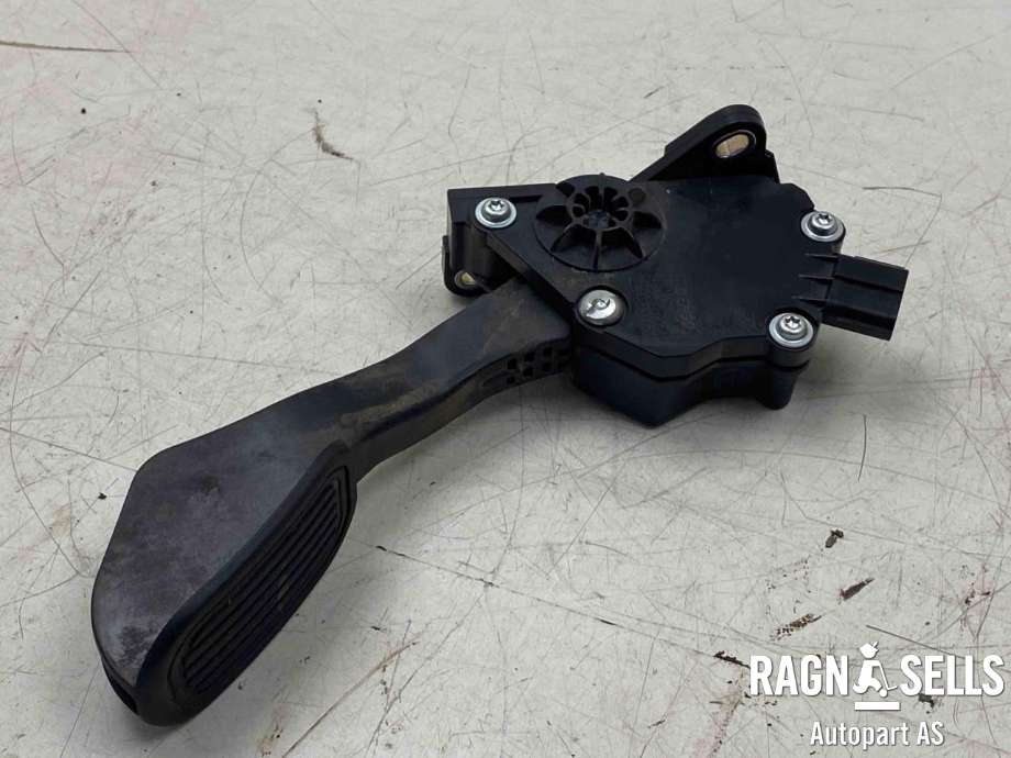 Pedal gass til Toyota Land Cruiser 150, 2014-->> (Fase 2)  (7811060110)