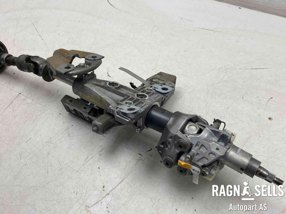 Rattaksel til Toyota Land Cruiser 150, 2014-->> (Fase 2)  (4581060041)