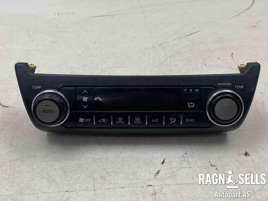 Varmeapparat betjening til Toyota Land Cruiser 150, 2014-->> (Fase 2)  (8401060C70C0)