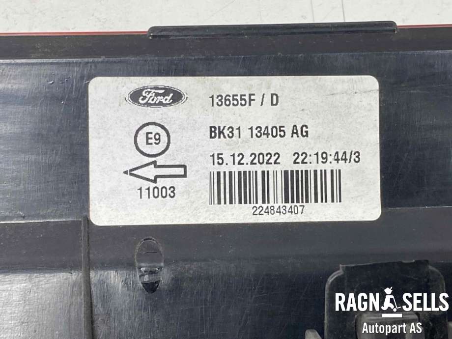 Baklykt venstre til Ford E-Transit 2022-->>  (BK31 13405 AG|)