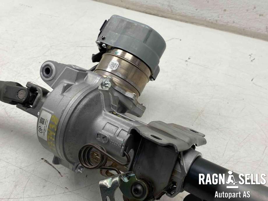 Rattaksel elektrisk servo til Toyota Yaris Cross (SUV) 2021-->>  (4520A0D740|)