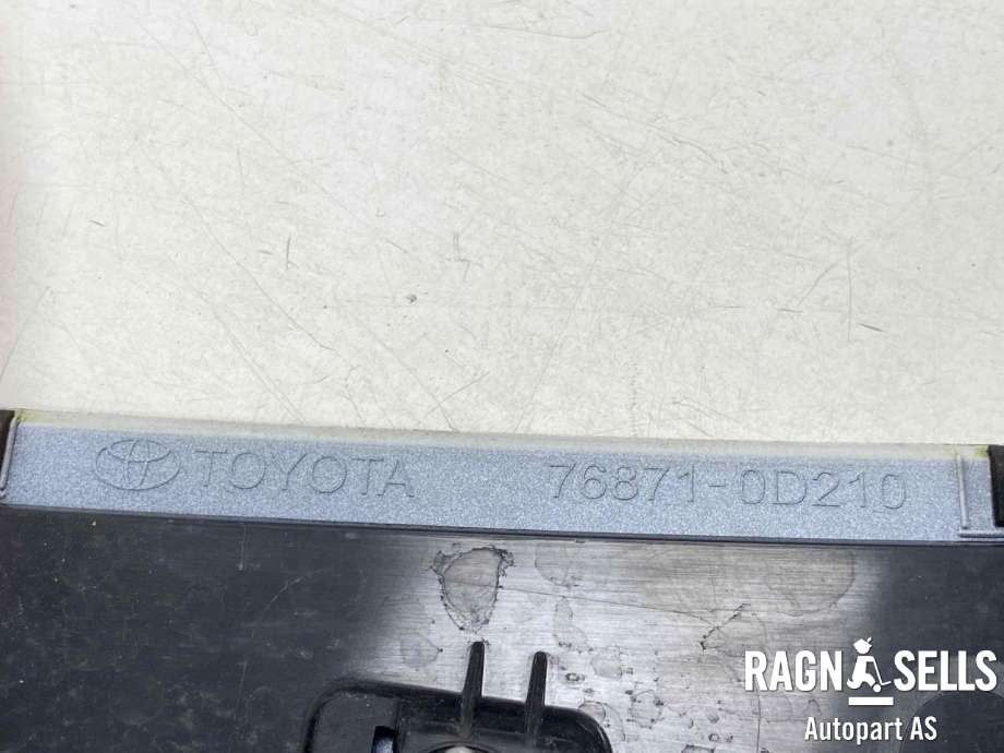 Spoiler bak til Toyota Yaris Cross (SUV) 2021-->>  (768710D210|)