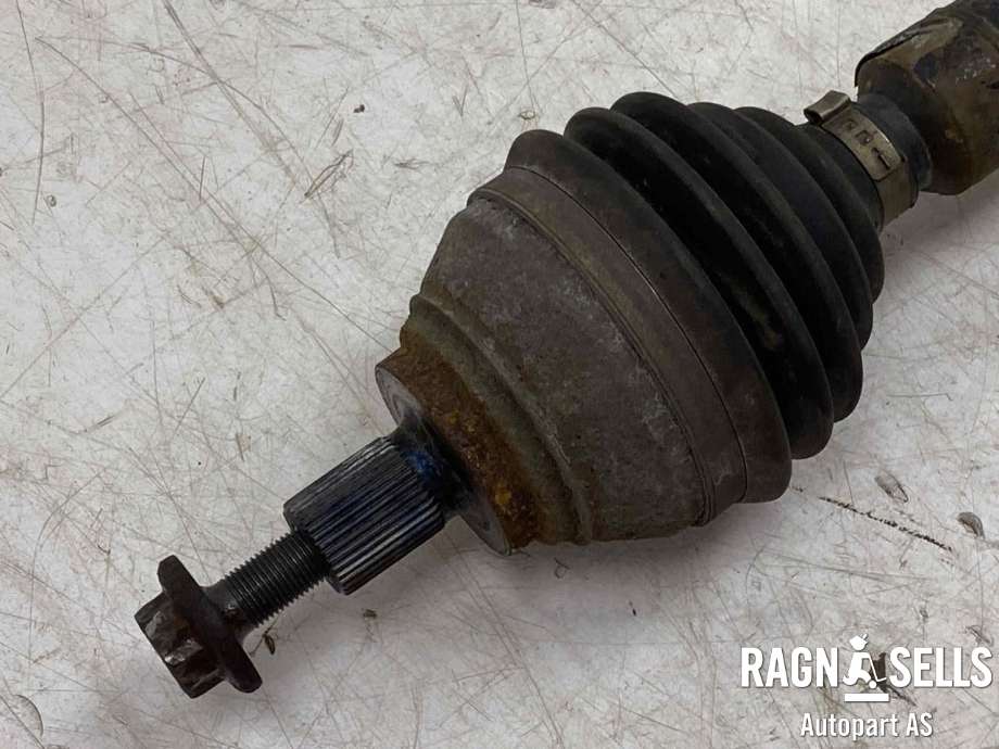 Drivaksel høyre foran, diesel/manuell til VW Caddy 2015-2020 (Type III, Fase 3)  (5Q0 407 272 BL|)