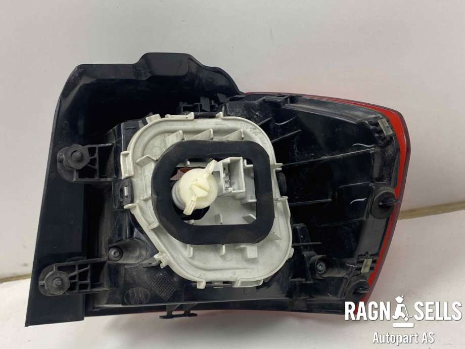Baklykt venstre ytre til VW Golf Sportsvan 2014-2018  (VALEO|510 945 095 Q|)