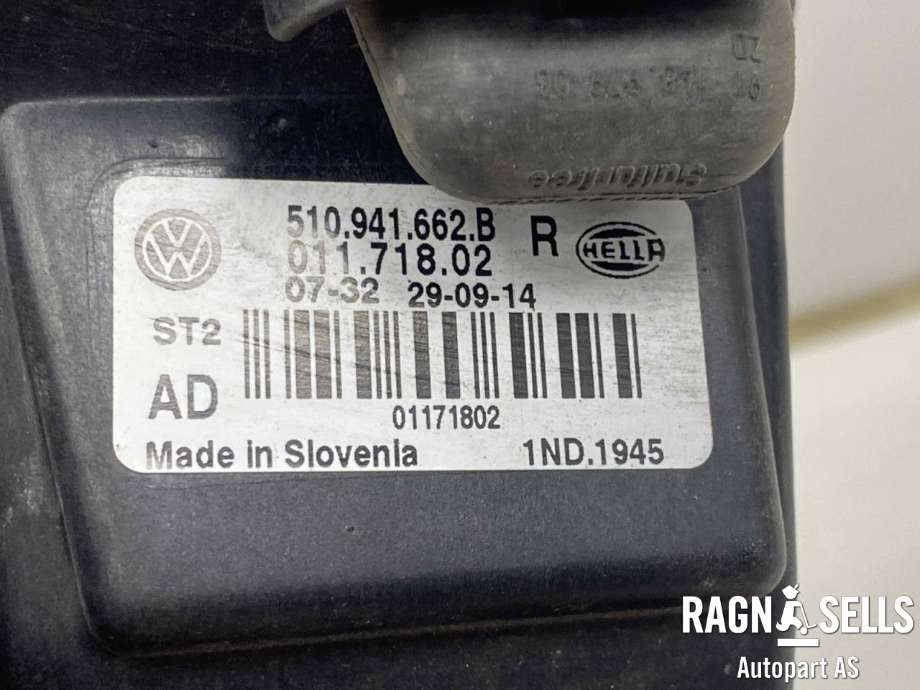 Tåkelykt høyre foran til VW Golf Sportsvan 2014-2018  (HELLA SLOVENIA|510 941 662 B|)