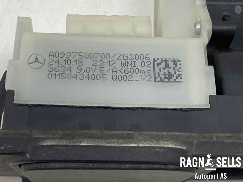 Bakluke/bakdør håndtak til Mercedes A-Klasse 2018-->> (W177) (W177) (A 099 750 07 00|)