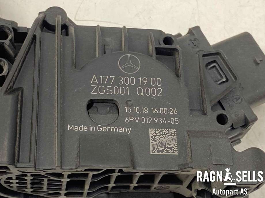 Pedal gass til Mercedes A-Klasse 2018-->> (W177) (W177) (MERCEDES|A1773001900|)