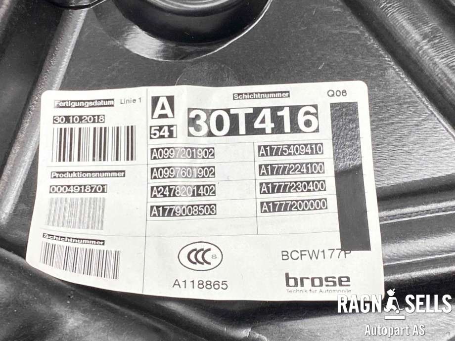 Ruteheis venstre foran til Mercedes A-Klasse 2018-->> (W177) (W177) (A 177 720 00 00|)