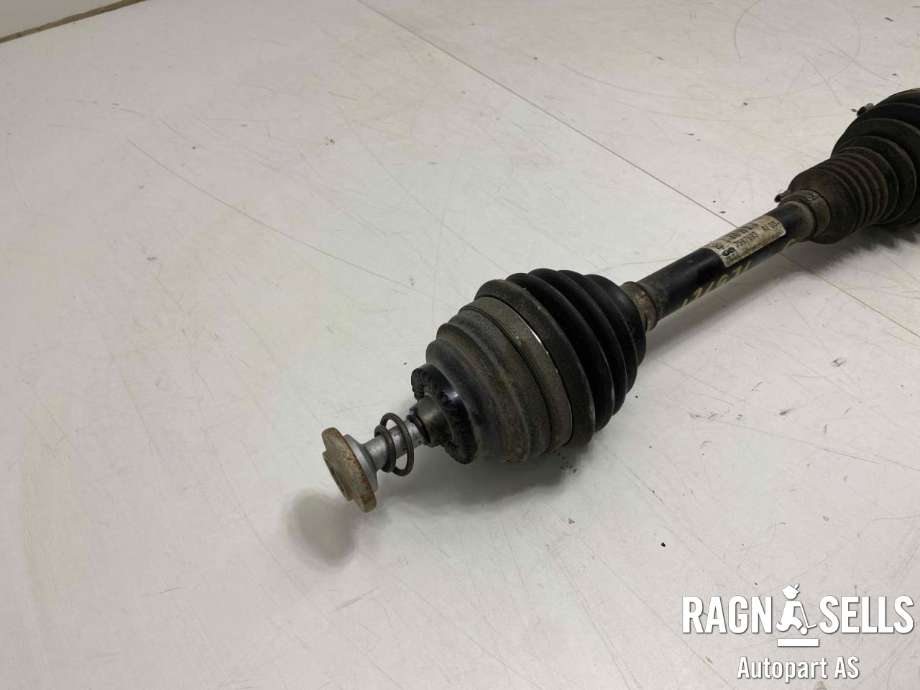 Drivaksel venstre foran, diesel/manuell til BMW 3-Serie 2012-2018 (F30/F31/F34) (F30/F31/F34) 