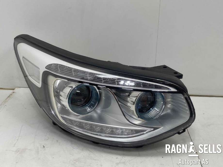 Frontlykt høyre halogen til Kia Soul, 2014-2019 (Type II)  (92102E40101D|)