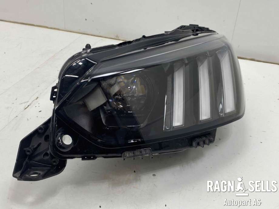 Frontlykt venstre full-LED til Peugeot e-208 2019-->>  (16 562 386 80|)