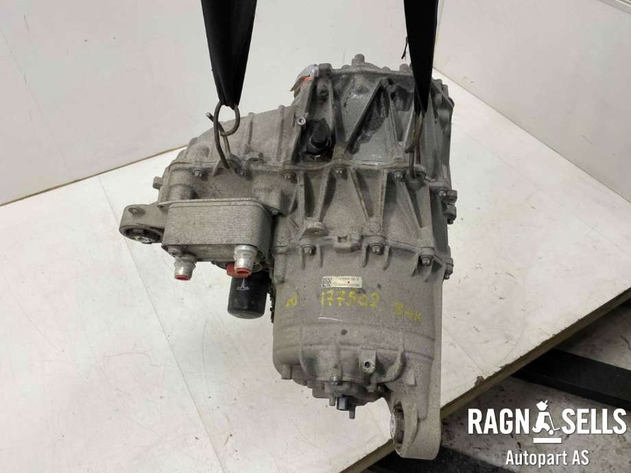 Motor elbil bak til Tesla Model 3 2018-2023 (Fase 1)  (1079904 115 M|)