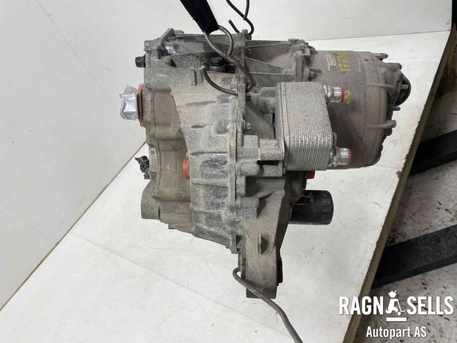Motor elbil bak til Tesla Model 3 2018-2023 (Fase 1)  (1079904 115 M|)