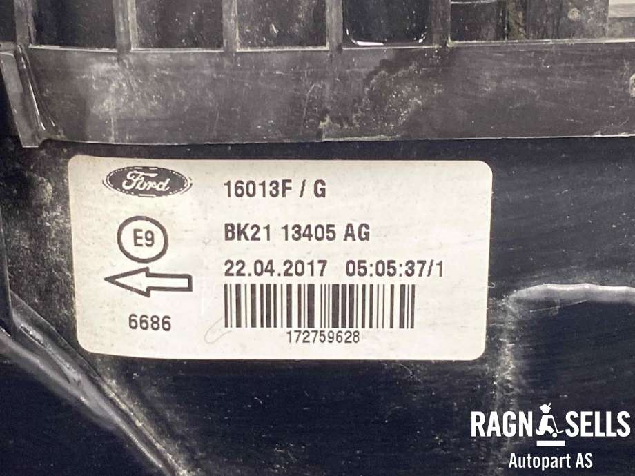 Baklykt venstre til Ford Transit 2014-->> (BK21 13405 AG|)