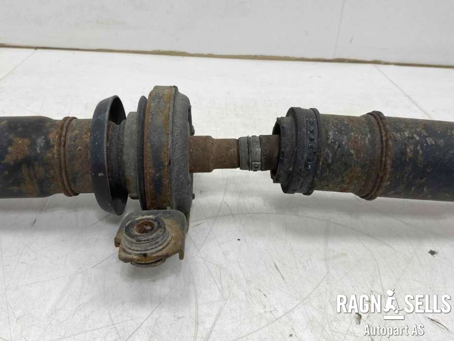Mellomaksel til Subaru Legacy 2009-2015  (27111AJ000|)