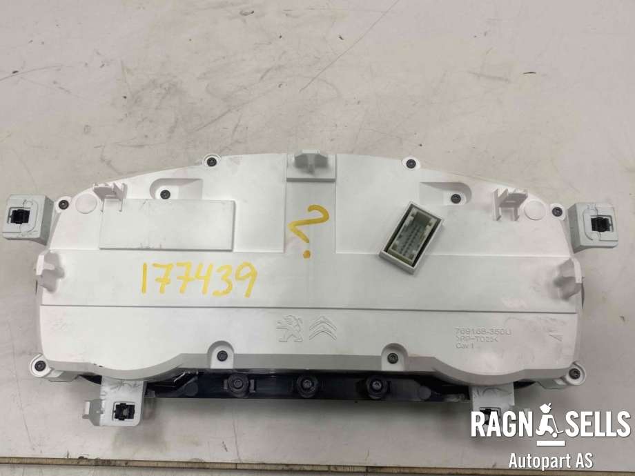 Instrumentpanel til Peugeot Partner 2019-->> (Type III)  (9842410480|)