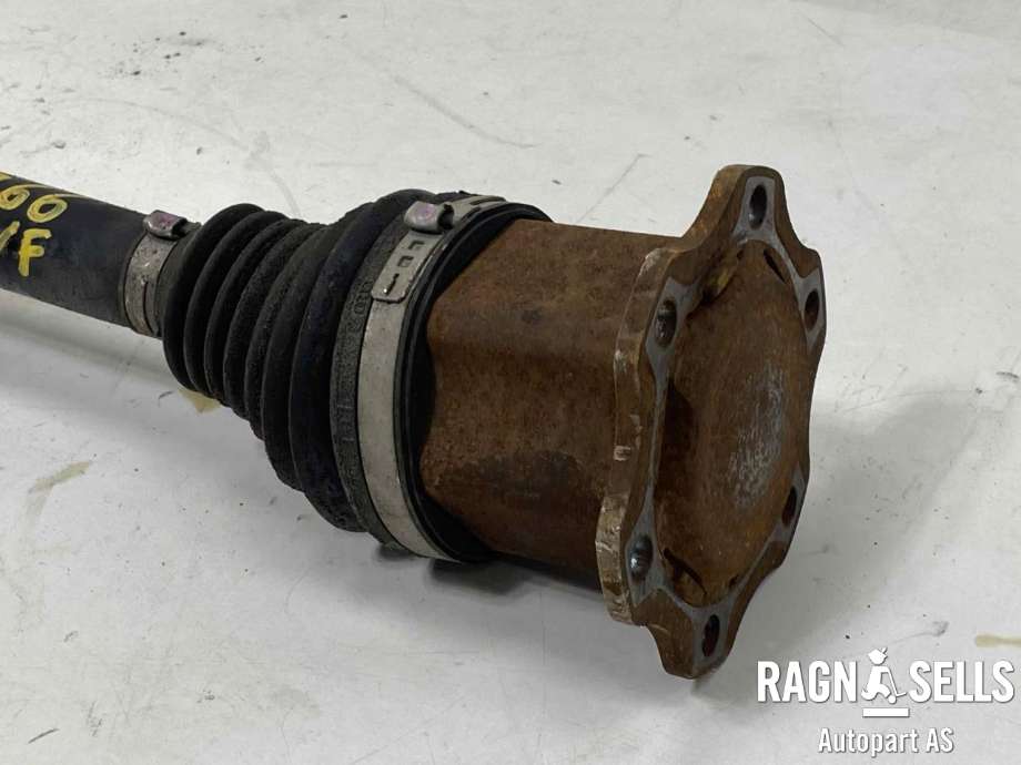 Drivaksel venstre foran, diesel/automat til Audi Q5 2008-2012 (Type I, Fase 1)  (8R0 407 271 C|)