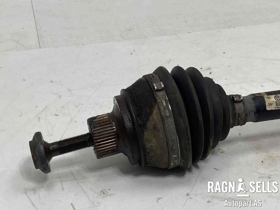 Drivaksel venstre foran, diesel/automat til Audi Q5 2008-2012 (Type I, Fase 1)  (8R0 407 271 C|)
