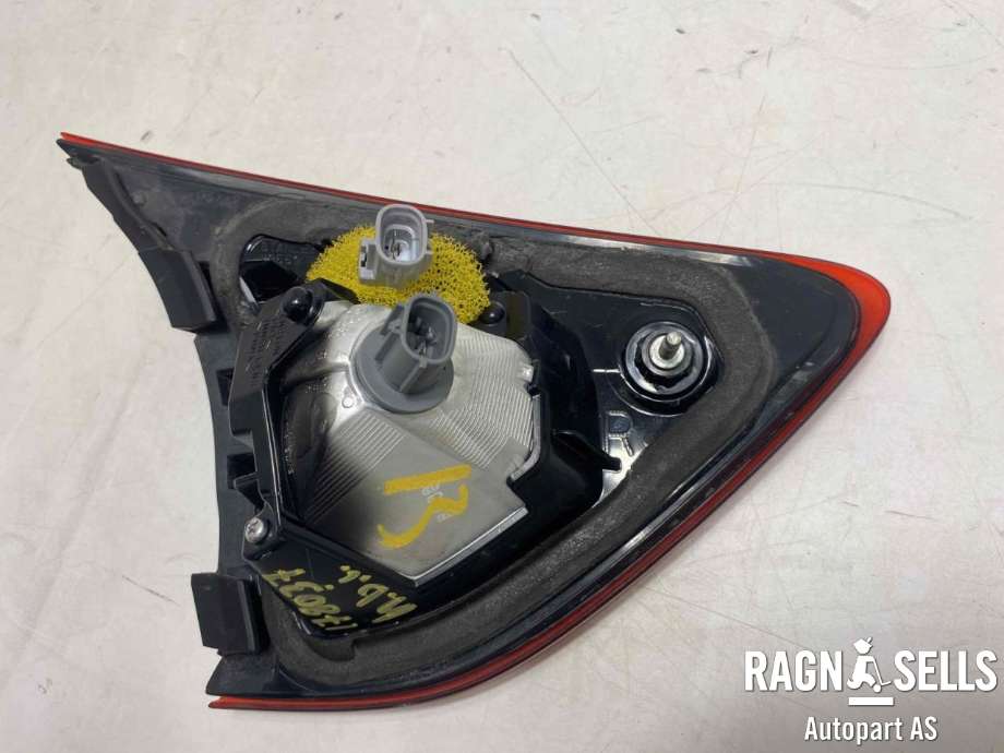 Baklykt høyre indre til Mazda CX-5 2012-2017 (Type I)  (KB8A513F0|)