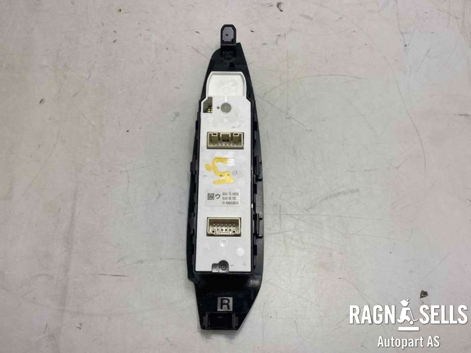 Bryter ruteheis førerdørspanel til Mazda CX-5 2012-2017 (Type I)  (KF8C66350|)