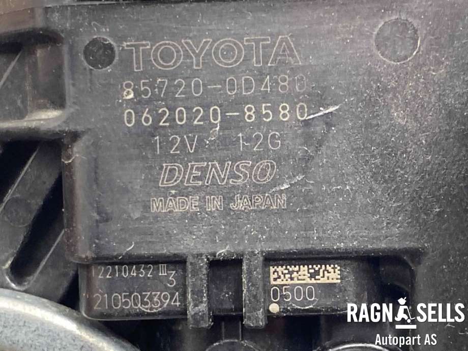 Ruteheis venstre foran til Toyota Yaris Cross (SUV) 2021-->>  (698200D640|)