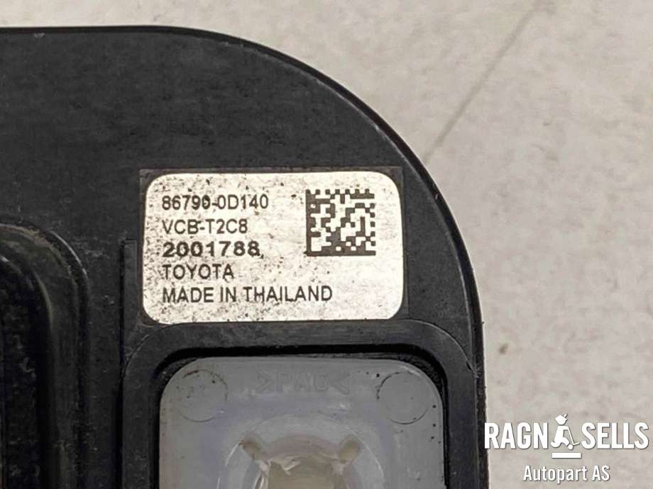 Parkeringskamera bak til Toyota Yaris Cross (SUV) 2021-->>  (867900D140|)
