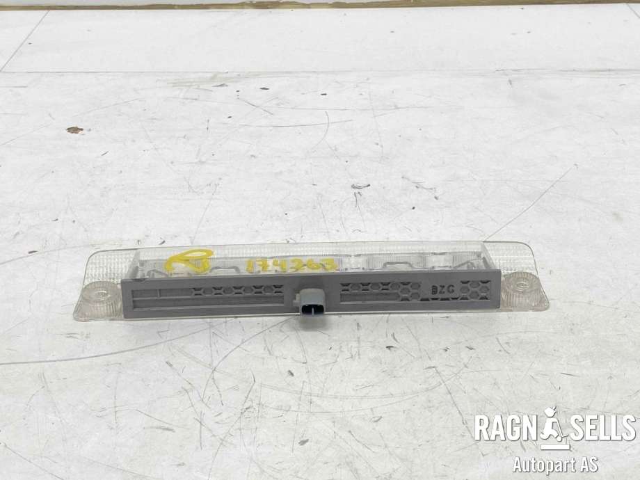 Baklykt midtre til Toyota Yaris Cross (SUV) 2021-->>  (8157048100|)