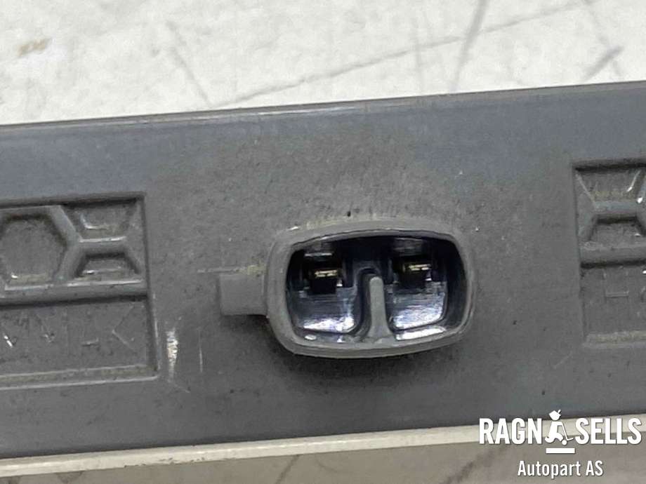 Baklykt midtre til Toyota Yaris Cross (SUV) 2021-->>  (8157048100|)
