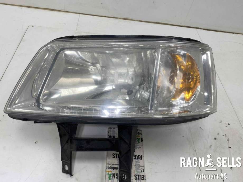 Frontlykt venstre halogen til VW Transporter / Caravelle 2003-2009 (Fase 1) (T5) (T5) (7H1 941 017 N|)