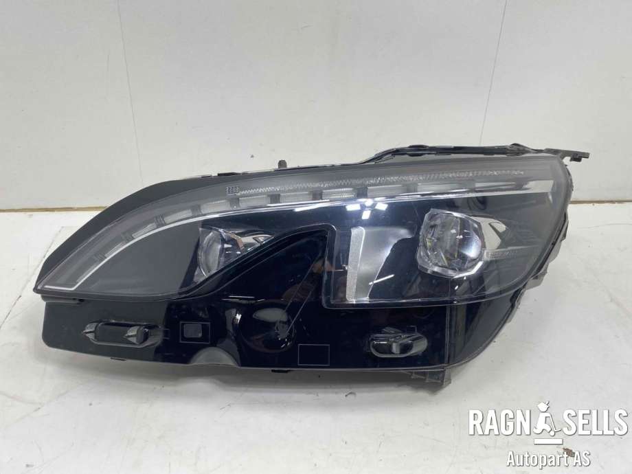 Frontlykt venstre halogen til Peugeot 5008 2017-->> (Type II)