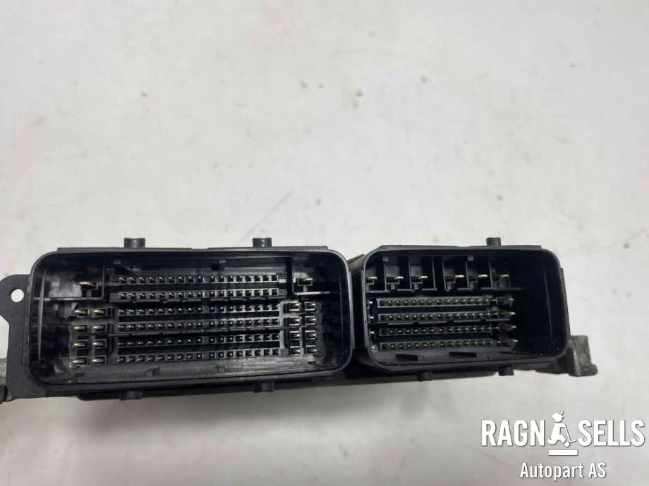 Styreenhet motor til Peugeot 5008 2017-->> (Type II) (BOSCH|0261S18444|)