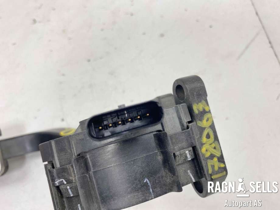Pedal gass til Tesla Model 3 2018-2023 (Fase 1)  (D2127152508|K2019-090420|)