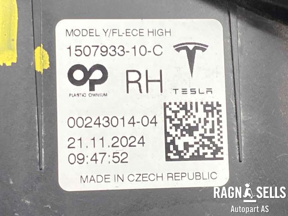 Tåkelykt høyre foran til Tesla Model 3 2018-2023 (Fase 1)  (1507933|)