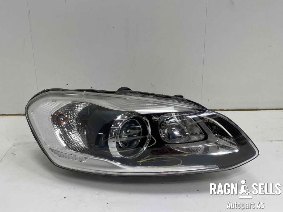 Frontlykt høyre xenon til Volvo XC60, 2014-2017 (Type I, Fase 2)  (31420250)