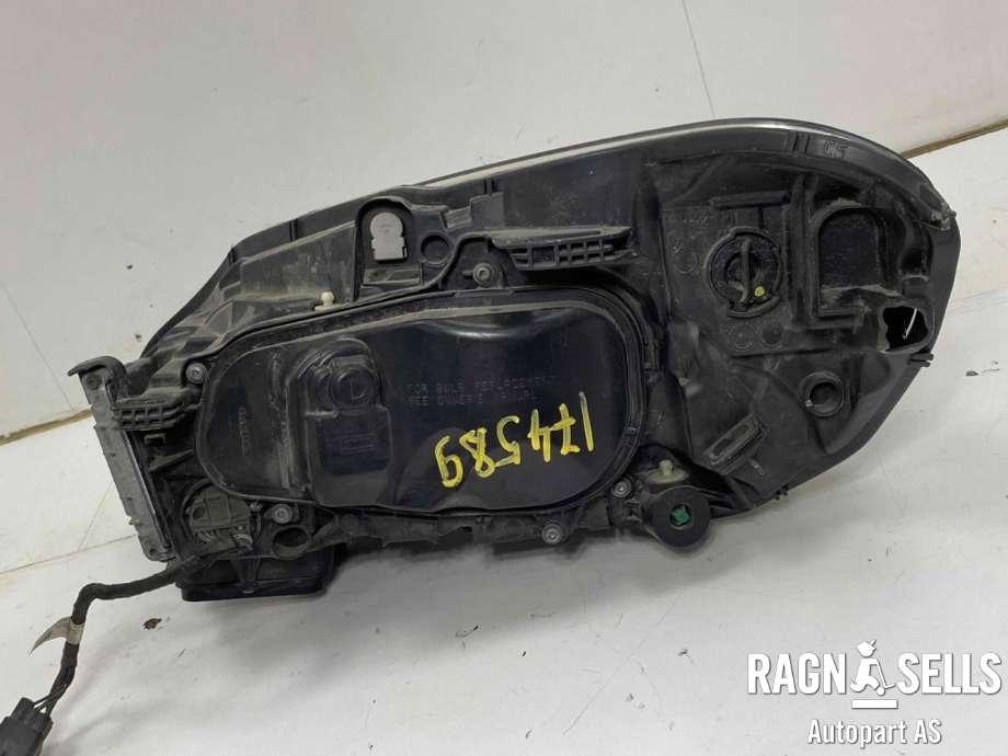 Frontlykt høyre xenon til Volvo XC60 2014-2017 (Type I, Fase 2)  (31420250|)