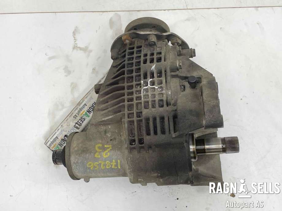 Kardang klokke foran til VW Transporter / Caravelle 2009-2015 (Fase 2) (T5) (T5) (0C1 409 506 C|0C1 409 505 N|)