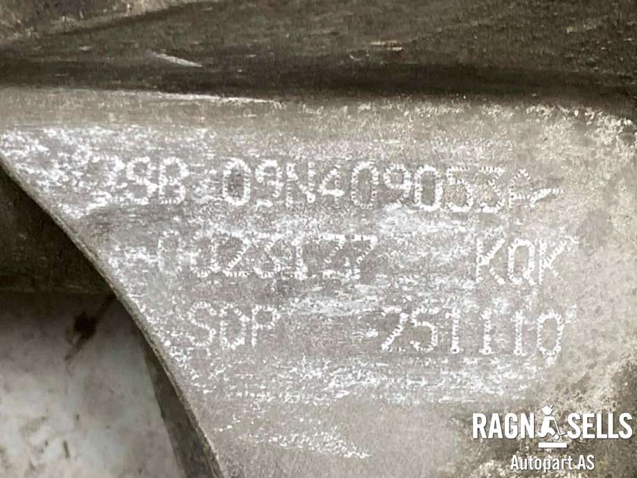 Kardang klokke foran til VW Transporter / Caravelle 2009-2015 (Fase 2) (T5) (T5) (0C1 409 506 C|0C1 409 505 N|)