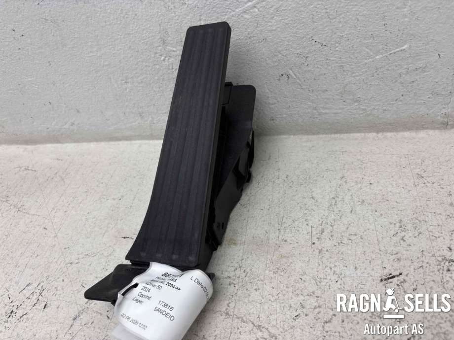 Pedal gass til BMW iX2 2024-->> (35 40 6 889 823||35 40 5 A47 457)