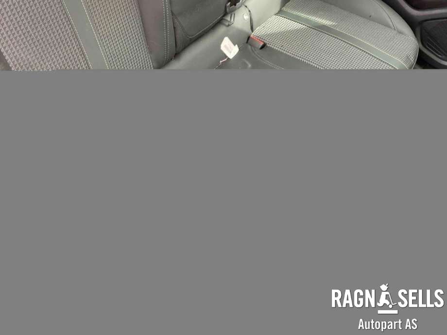 Sete bak til Peugeot e-208, 2019-->>  