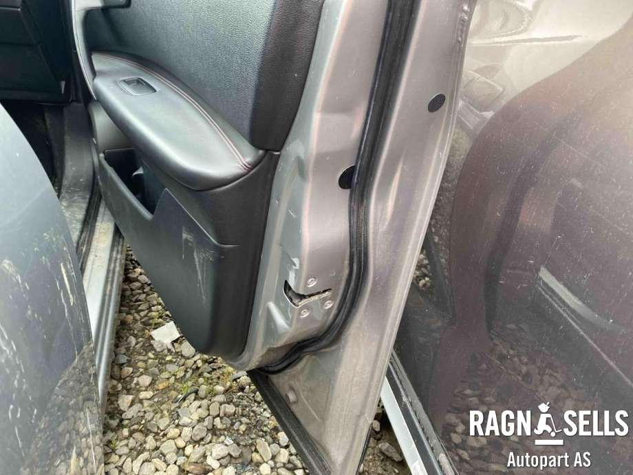 Dør høyre foran til Nissan Qashqai 2007-2010 (Type I, Fase 1)  