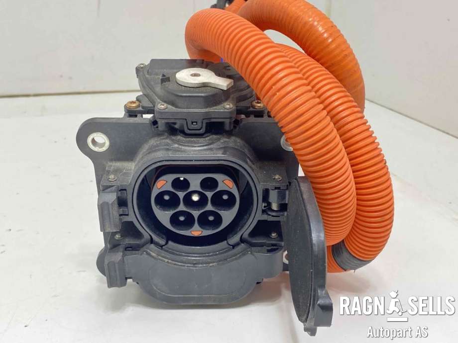 Batterilader inntak/luke til Nissan Ariya 2022-->>  (296B1 5MS4D|)