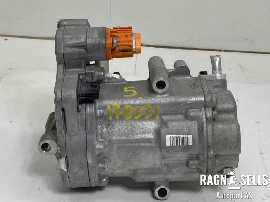 Aircondition kompressor til Nissan Ariya, 2022-->>  (926004EB0A)