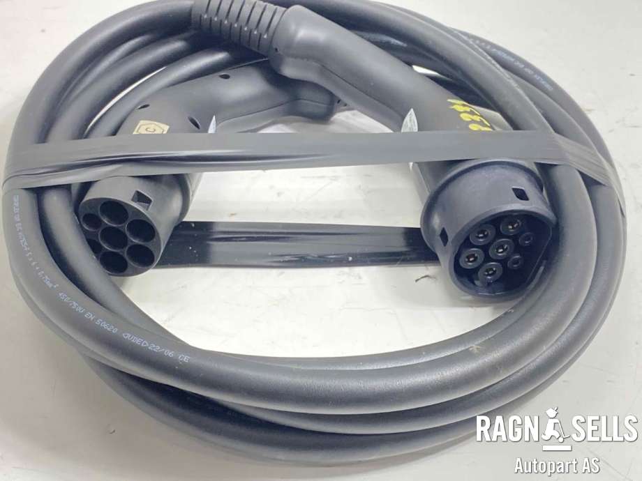 Batterilader kabel til Nissan Ariya 2022-->>  (296M43NL1C|F802410)