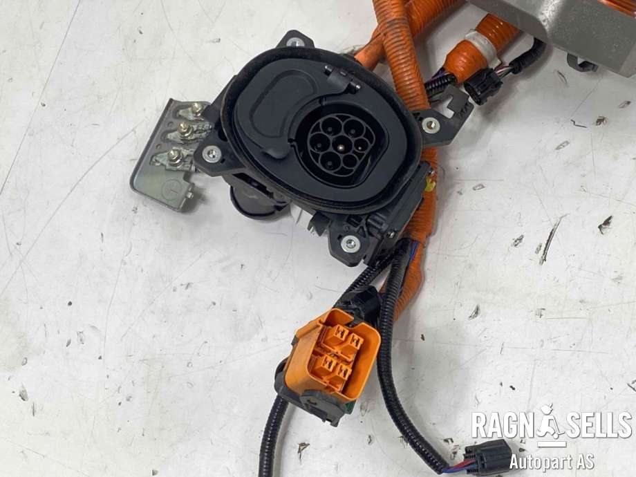Batterilader inntak/luke til Lexus RZ 2023-->> (G9082 46020|)
